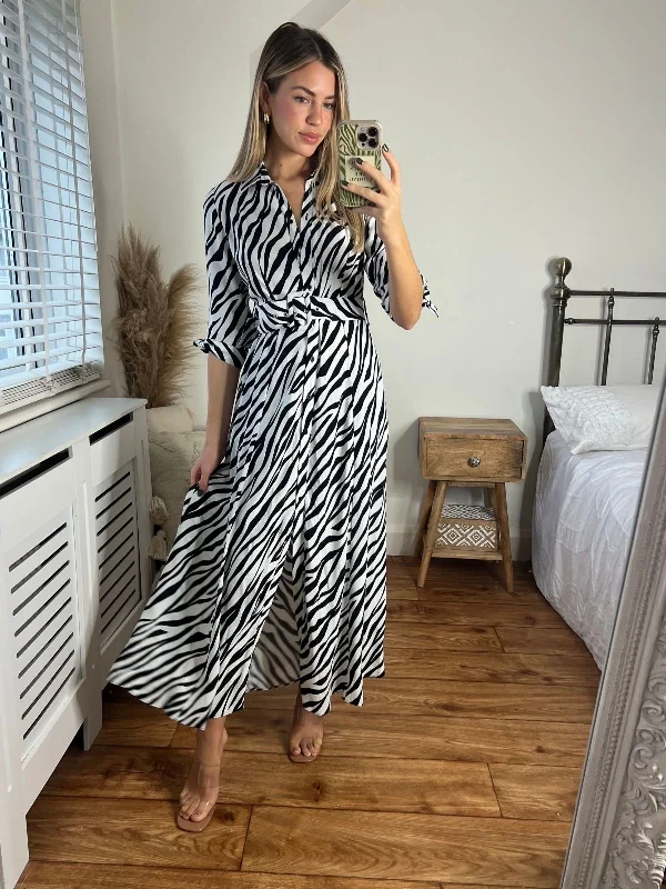 Daphne Belted Shirt Dress / Zebra Print